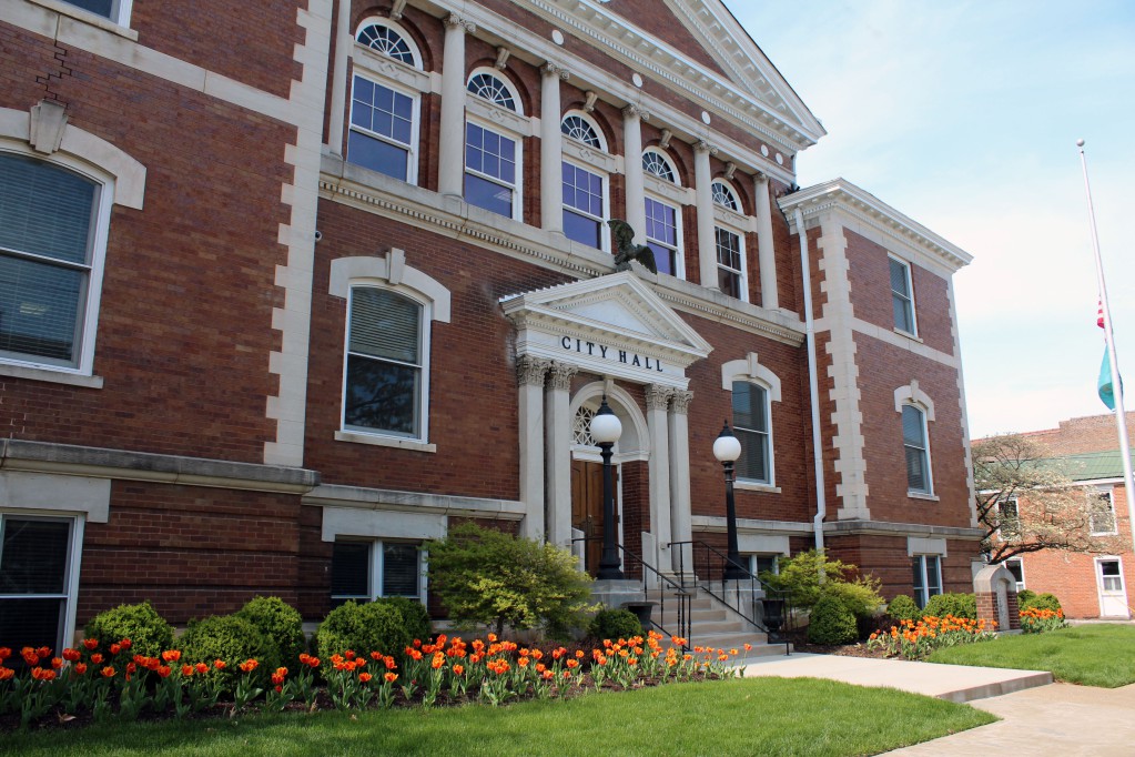 Bowling Green City Hall - Front Entrance