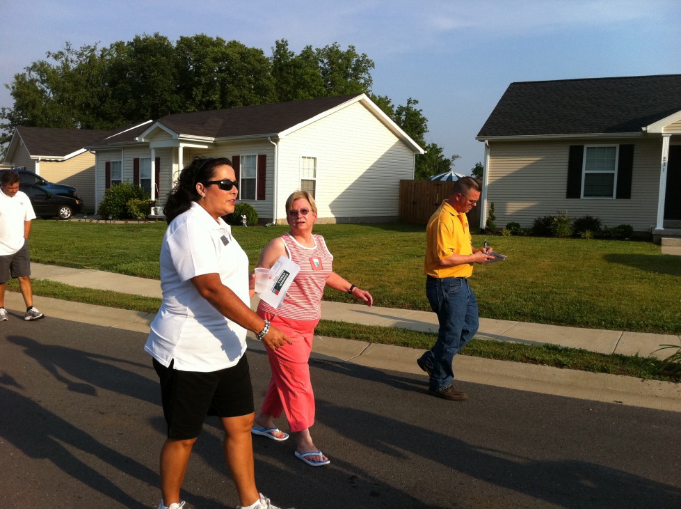 Summer Strolls Kick Off Monday Night in Hillview Mills