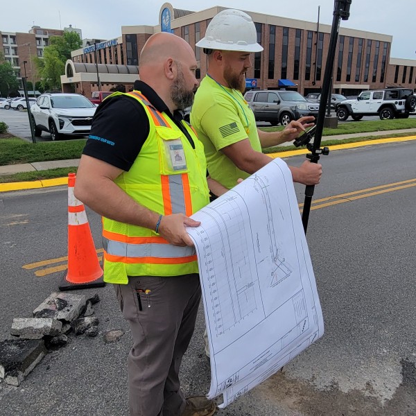 Potholing on Chestnut St and E. 2nd Ave
