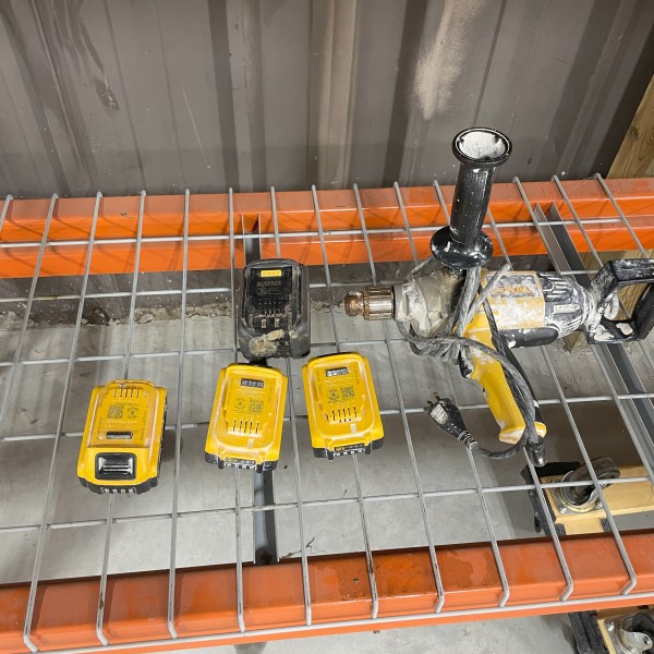 DeWalt Hammer Drill & DeWalt Batteries