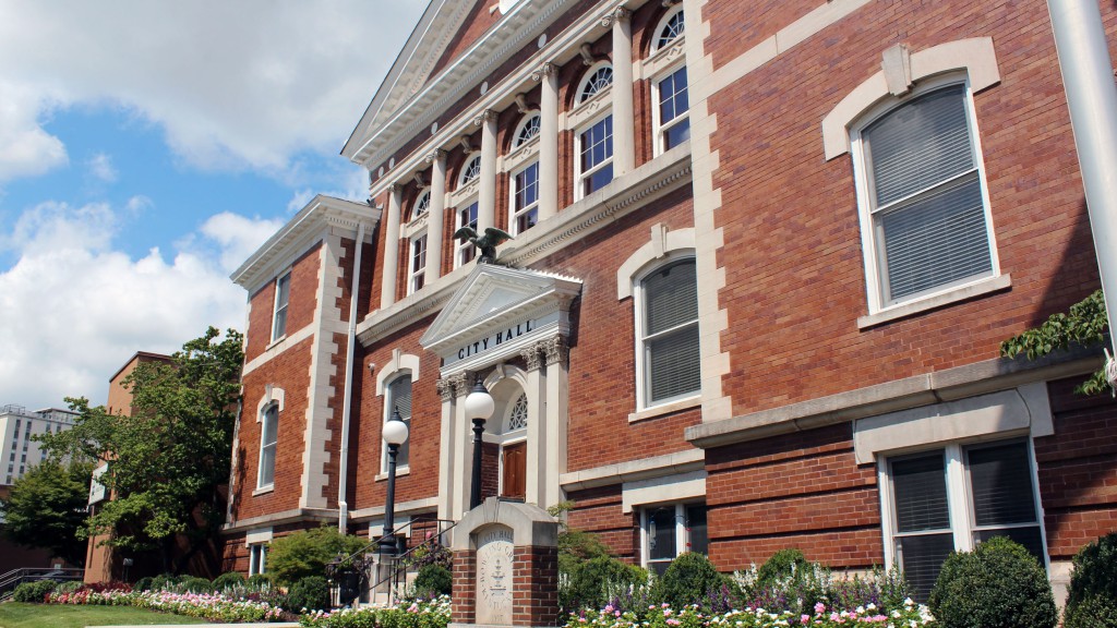 Bowling Green City Hall - Front Entrance