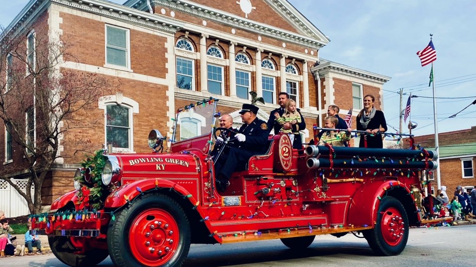 Christmas Parade 2021 - Bowling Green Fire Department
